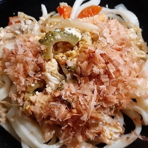 ゴーヤちゃんぷるの焼きうどん